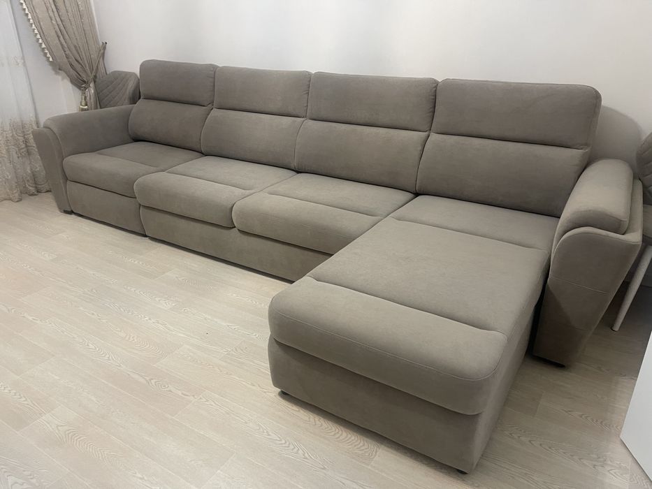 Диван угловой стильный