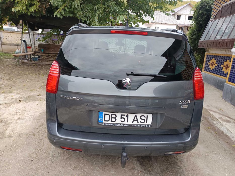 Peugeot 5008 1.6 16v benzina 7 locuri 2010