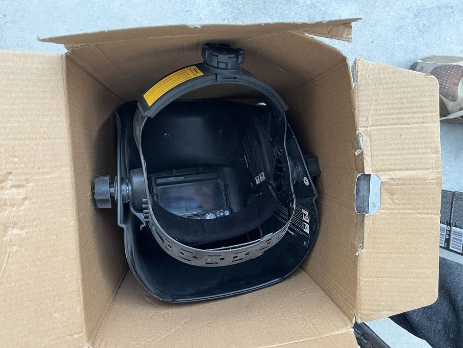 Заваръчен апарат телоподаващо предпазен шлем и консумативи Lidl