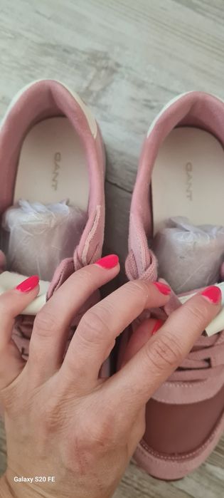 Нови дамски маратонки GANT