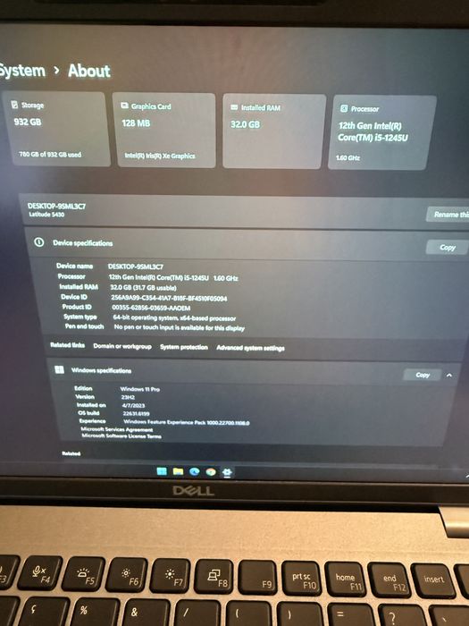 Dell Latitude 5430 i5-1245U 32gb RAM, 1tb nvme