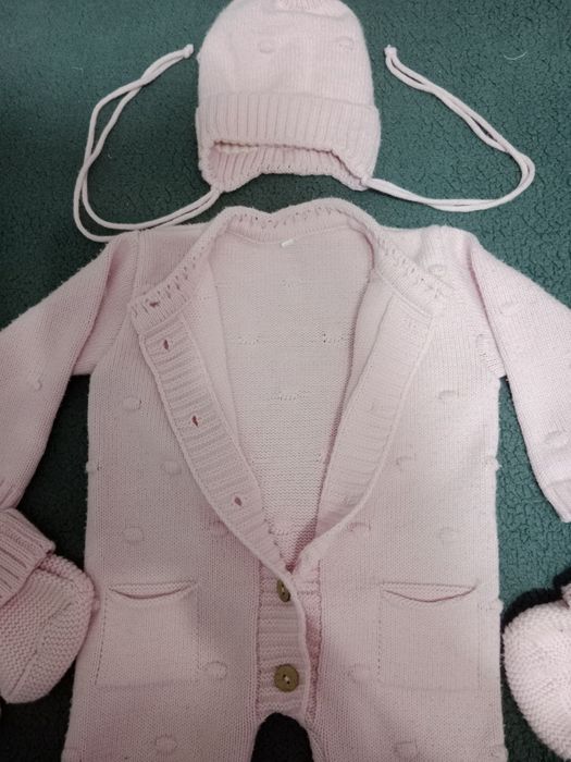 Продам детские вещи