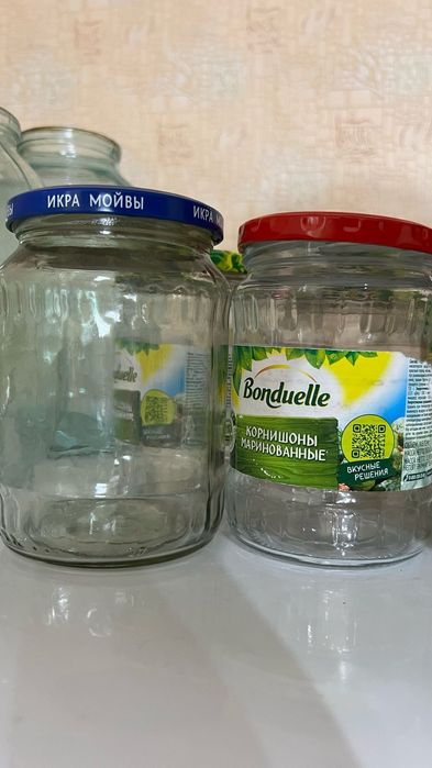 Банки с крышкой.