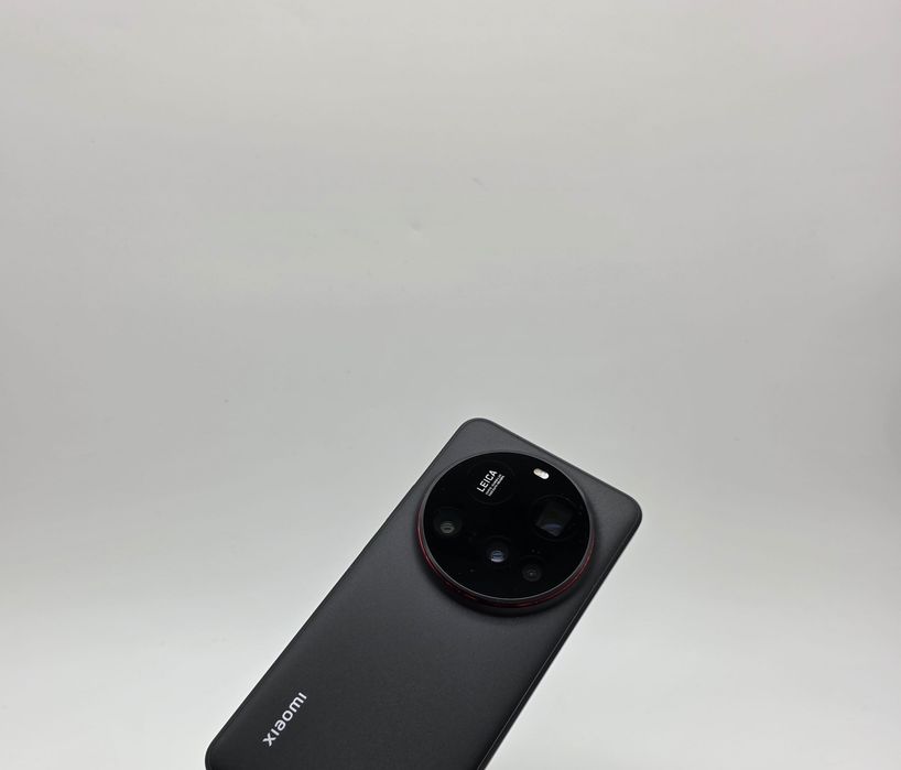 Xiaomi 15 Ultra 512 GB Black | Като Нов | Гаранция