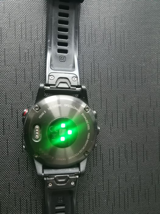 Часовник с GPS Garmin Fenix 5