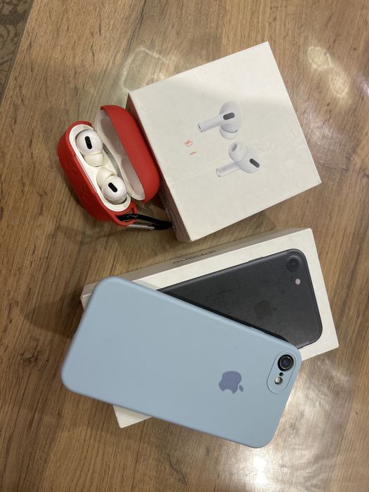 Айфон 7  в хорошем состояние