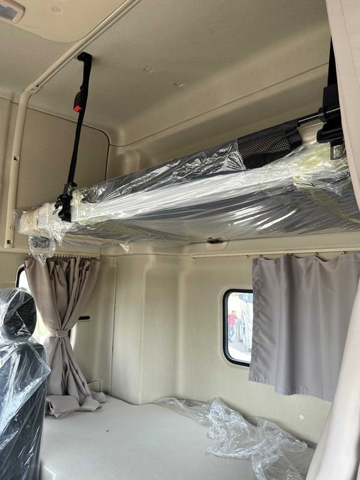 Новый тягач Shacman X5000