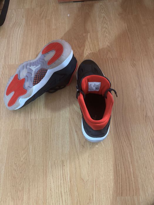 Adidasi jordan 11 low,mărimea 41 stare impecabila nu au fost folositi
