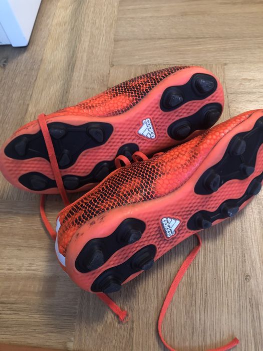 Бутонки за футбол Adidas