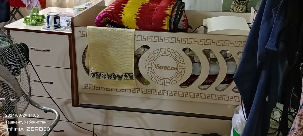 Детский кровать и шкаф