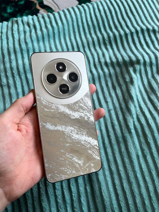 Продам телефон поко с75