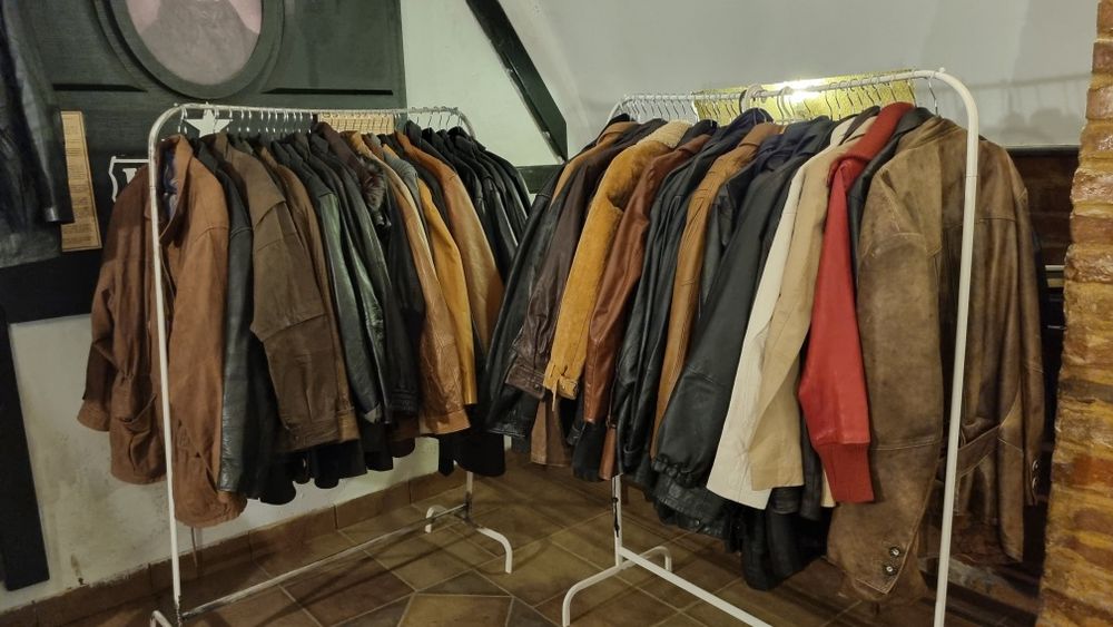 Geci de piele vintage