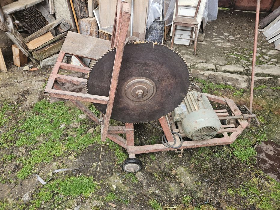 Трифазен циркуляр