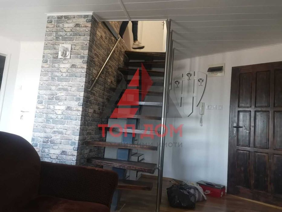 Дава се под наем Тристаен апартамент в Варна, Център - 75 кв.м за 612 € - Снимка #2