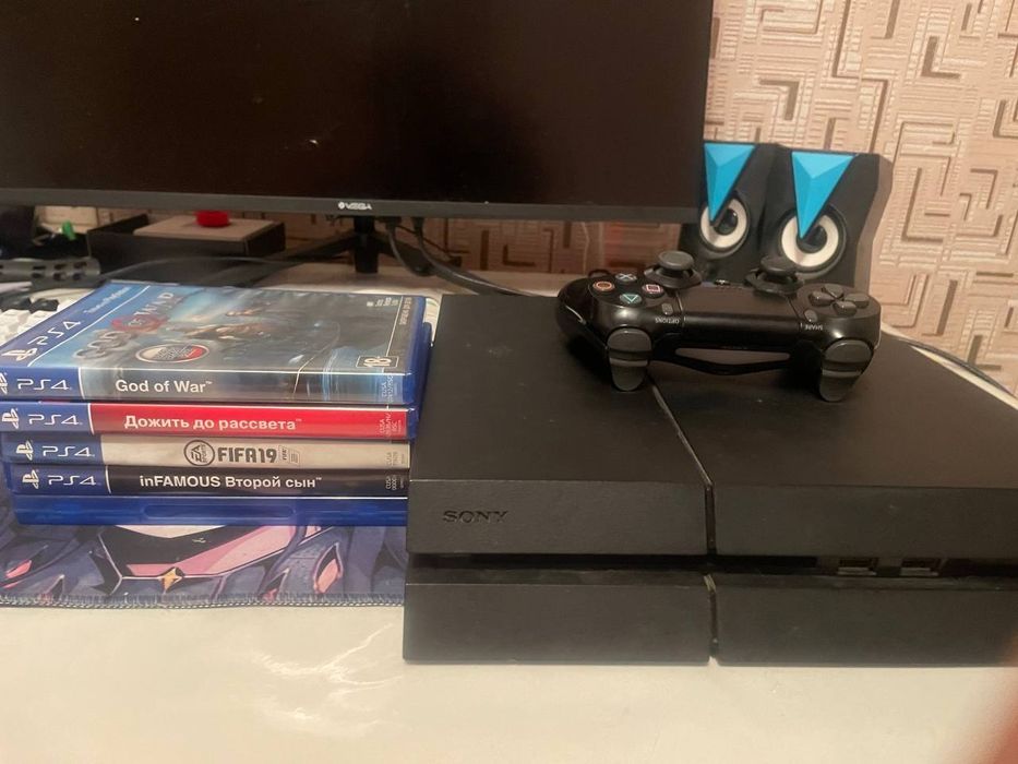 PS4 Fat с дисками
