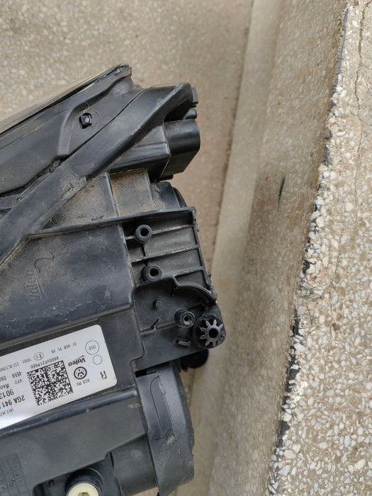 Фарове VW T-Roc ляв десен / Фар Т-Рок / Фар T-Roc Оригинални