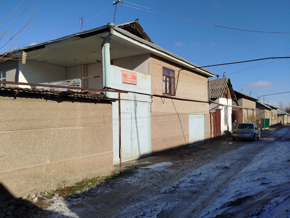 Азадбаш кишлогида жойлашган 6 сотх