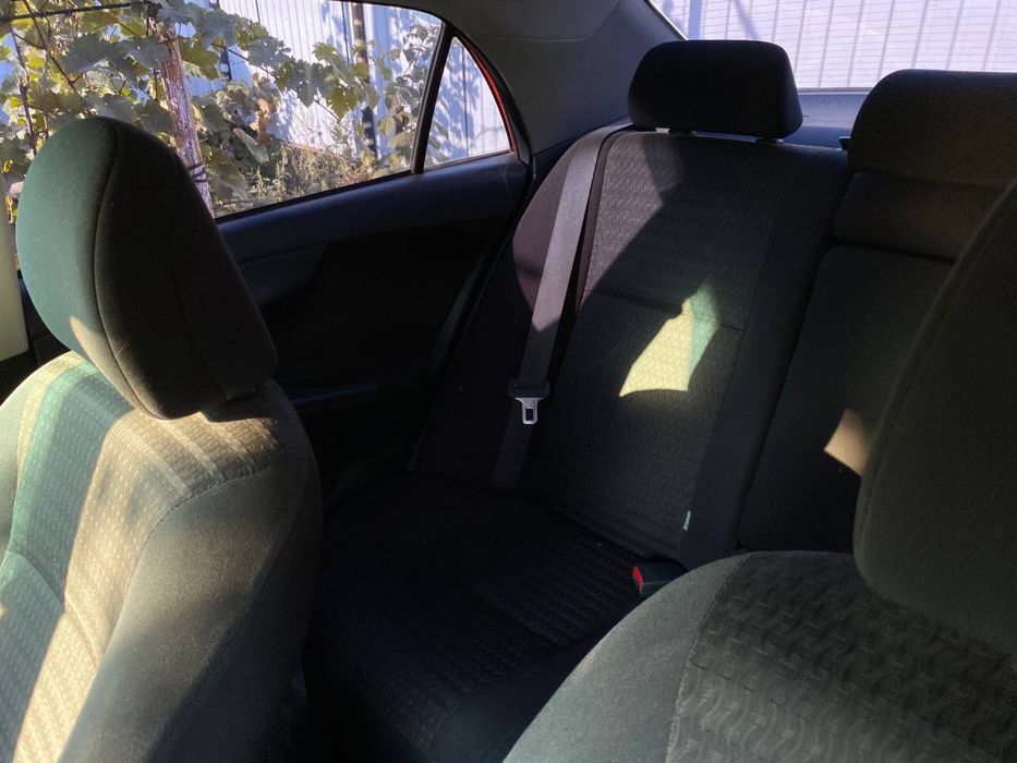 Продам машину Toyota Corolla