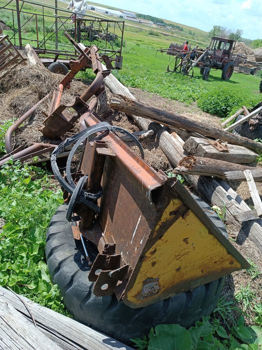 Продам трактор Т-16.