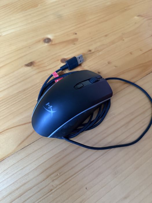 Геймърска мишка HyperX pulsfire surge