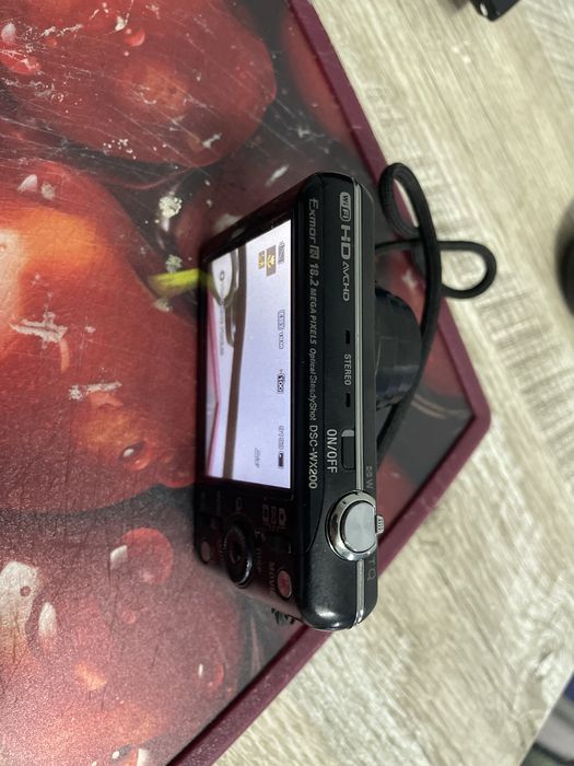 Продам камеру Sony Cybershot DSC-WX200
