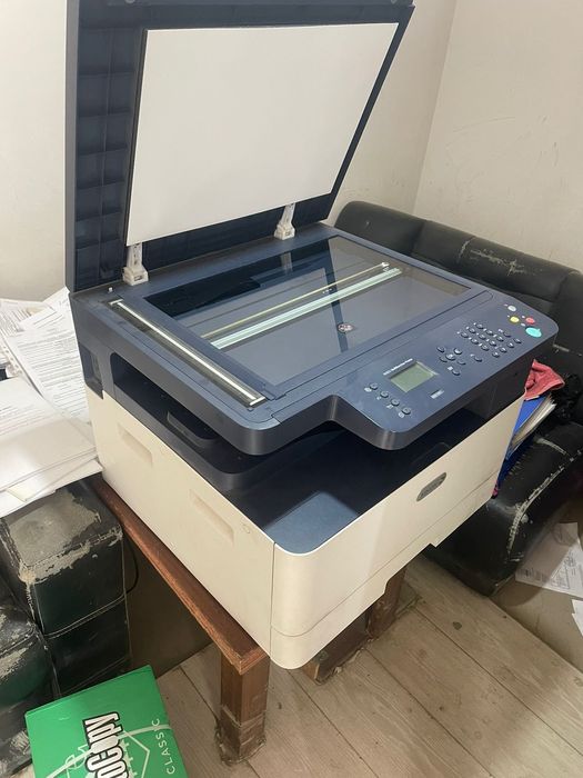 Продам принтер Xerox