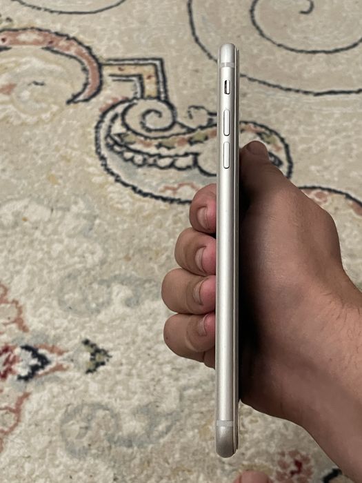 Продаю iphone 8plus