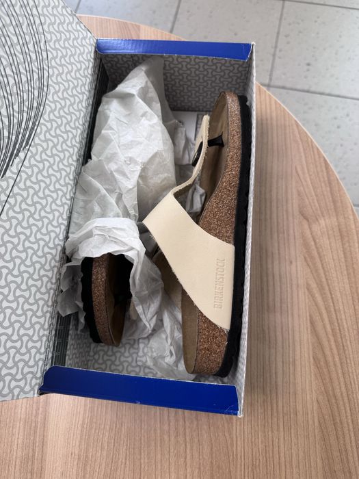 Сандали Birkenstock Gizeh Ecru