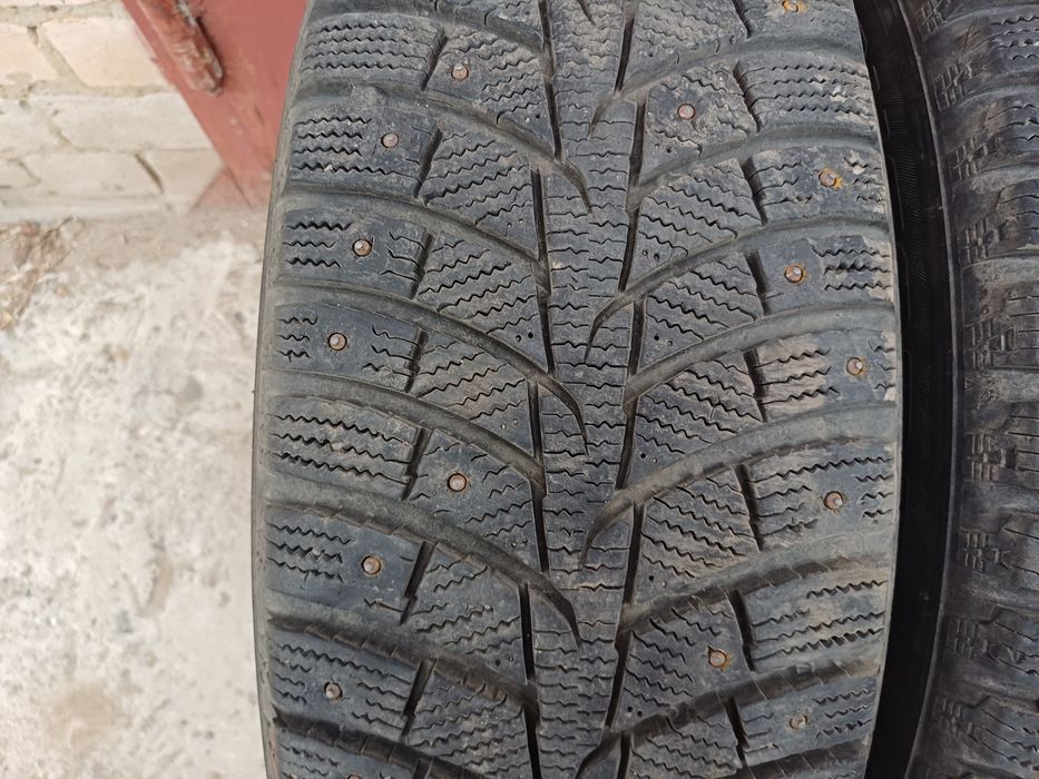 Продам зимние шины R16