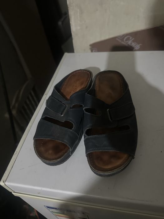 Шлепанцы кожанный 37 размер