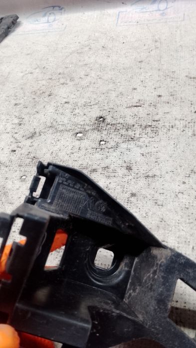 suport stanga bara spate  volkswagen golf 7 - motorina 2013