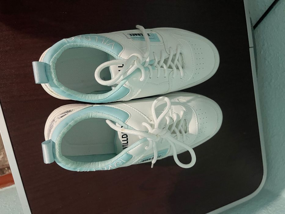 Кроссовки унисекс