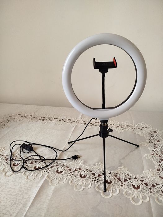 Кольцевая LED-лампа со штативом и держателем для телефона