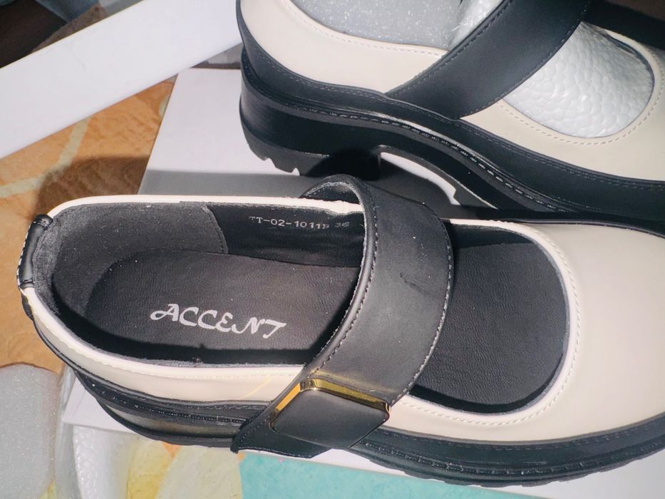 Женские лоферы новые