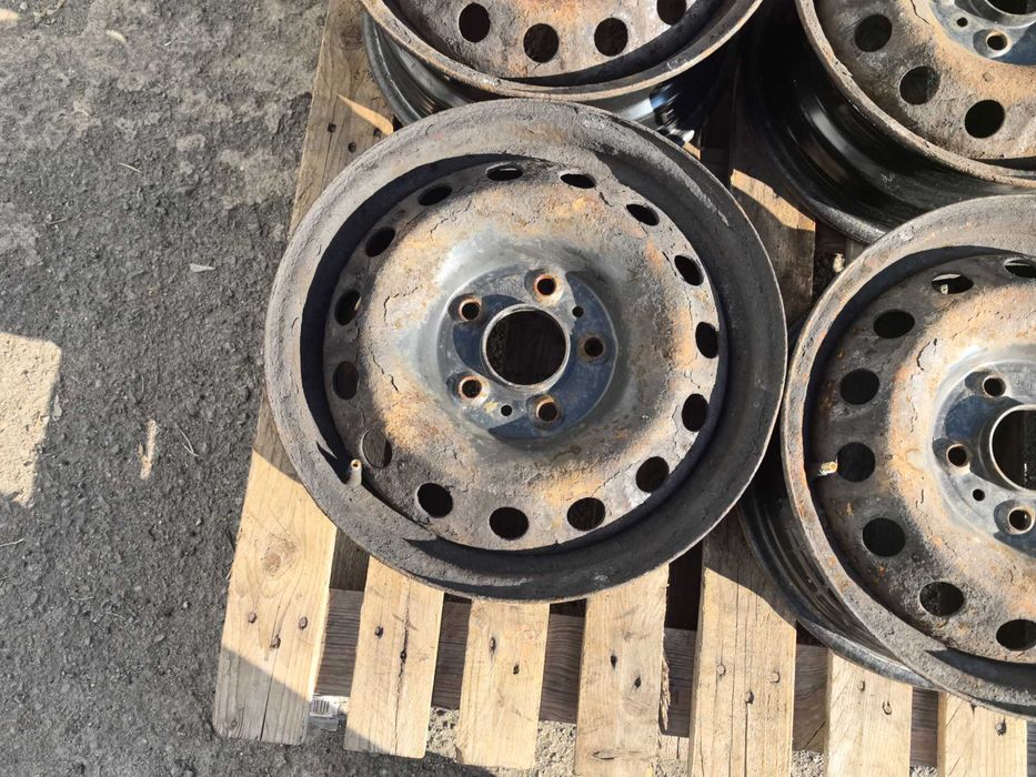 15 цола 5 х 114,3 мм Хюндай / КИЯ / Мазда / Митсубиши - 6 Инча / ЕТ 48