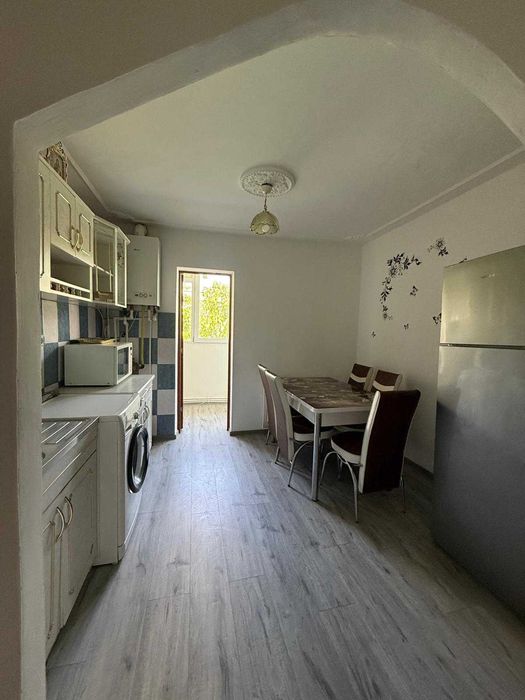 Apartament de închiriat  zona favorit