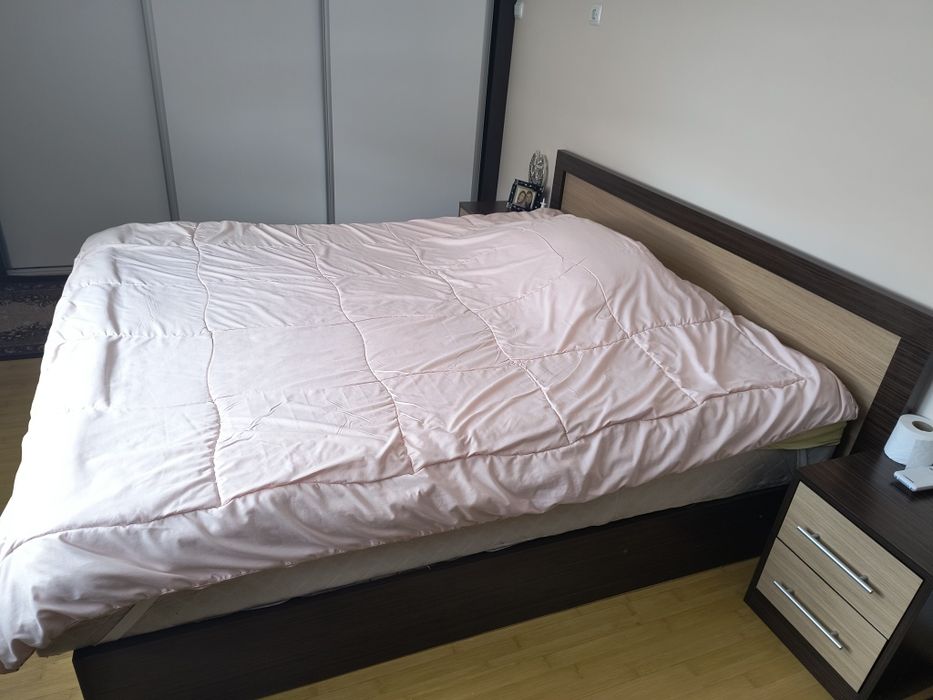 Спалня използван