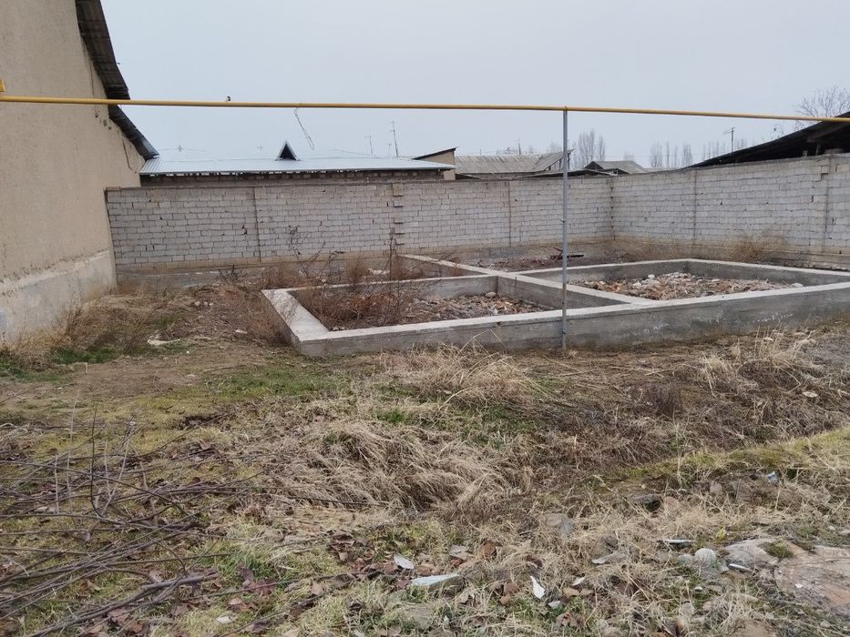 Yer sotiladi srochna