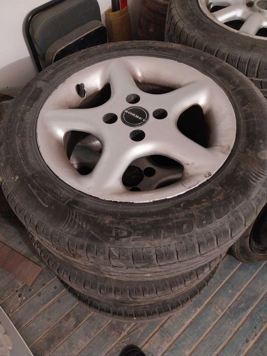 8 гуми +  джанти ( VW Polo, Seat)