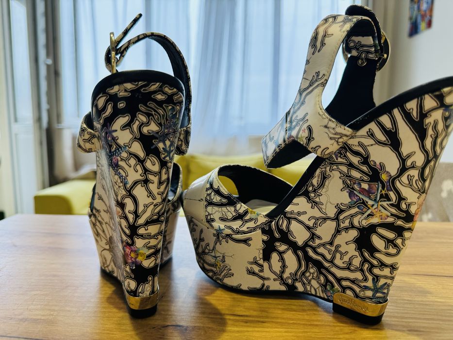 Сандали Just Cavalli