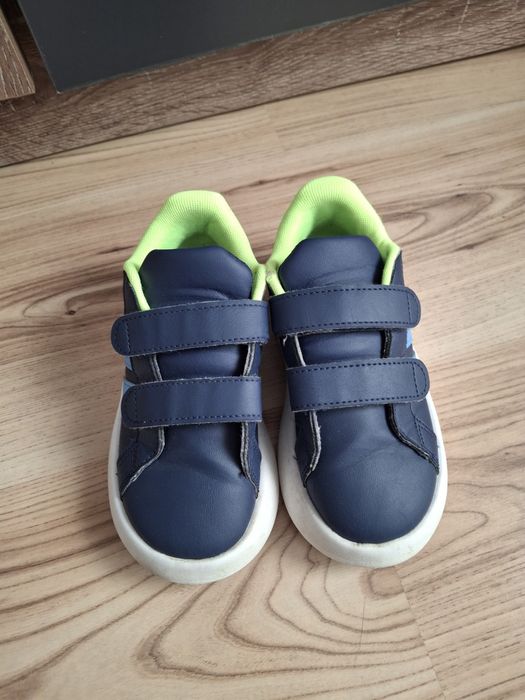 Adidas оригинални маратонки