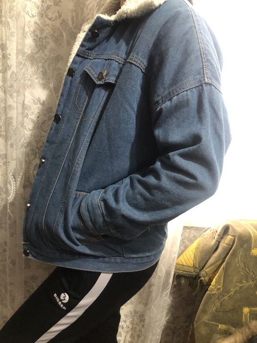 Джинсовая куртка