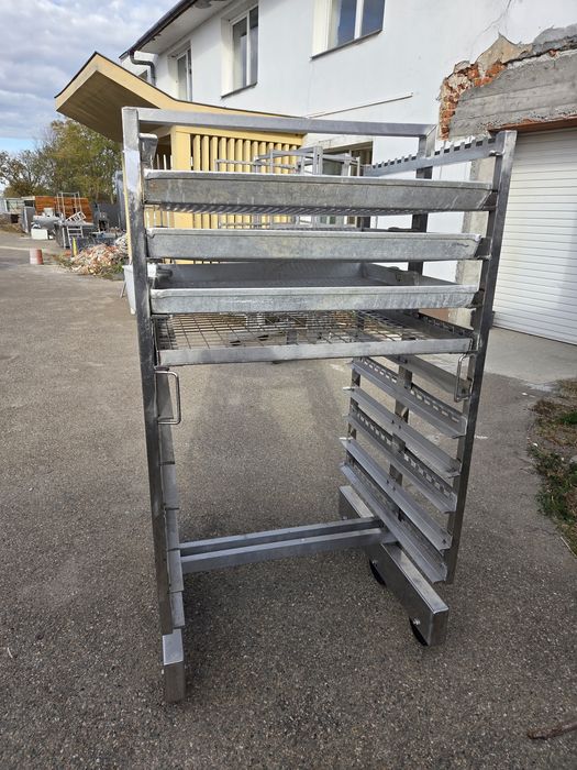 Masa ,carucioare,butuc ,chiuvete  inox