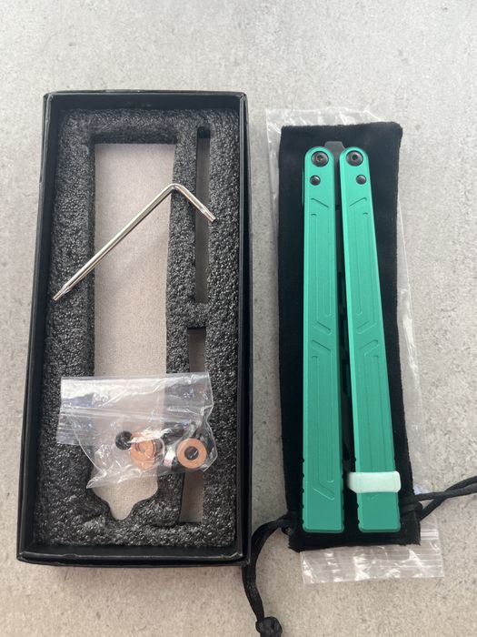 Balisong Butterfly trainer profesionist