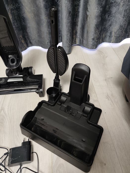 Aspirator cu spălare Rowenta X-Clean 4 – stare perfectă, cu garanție