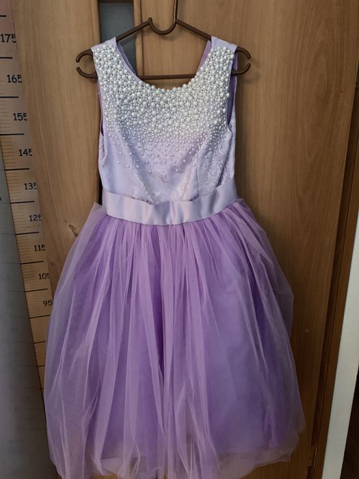 Вечернее платье с бусинками. Хороший торг!!