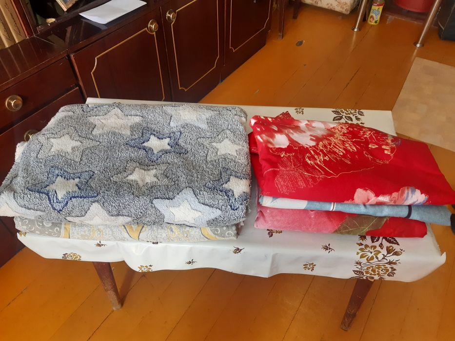 Постельное белье и лёгкие одеяло