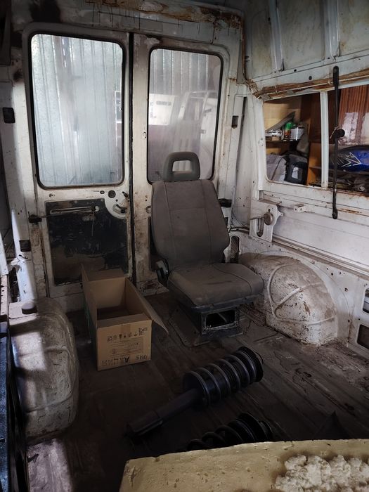 Продам рено трафик