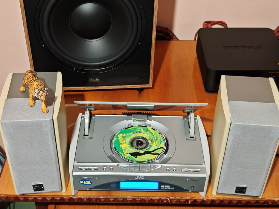 Jvc FS-SD550R. Sunet mare venit din dimensiuni mici. Super sistem audio. Preț fix !