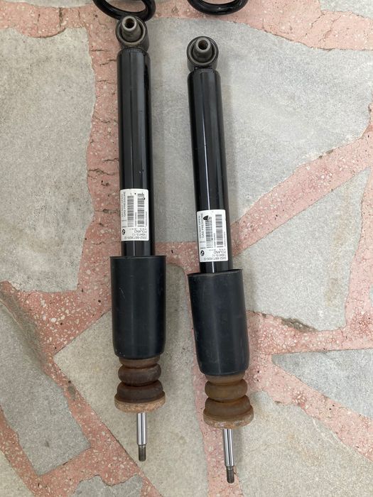 BMW 320d x-drive 2017 задни амортисьори